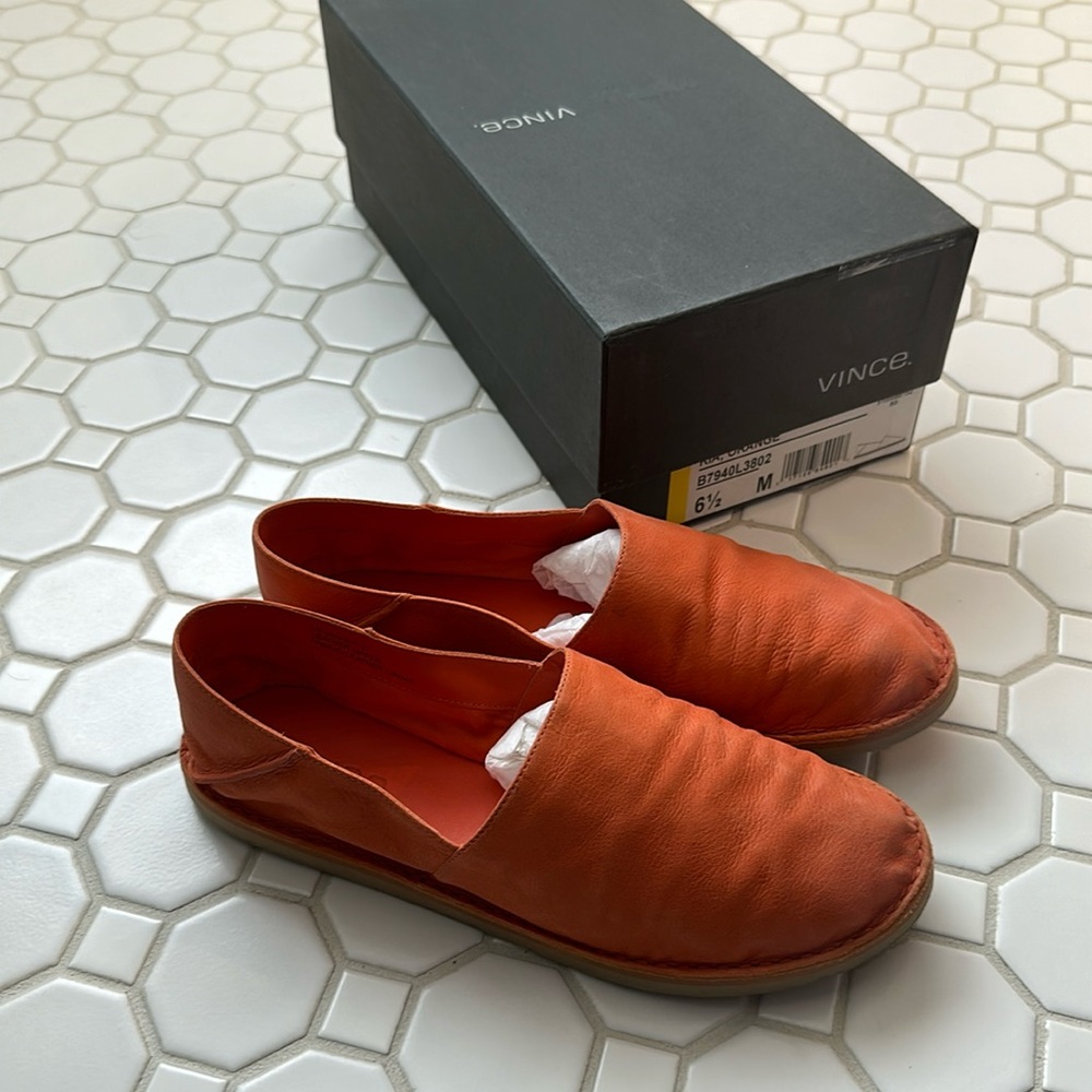 Vince 6.5 Kia leather flats